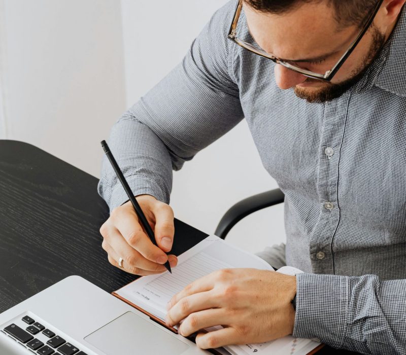 pexels-karola-g-5717674